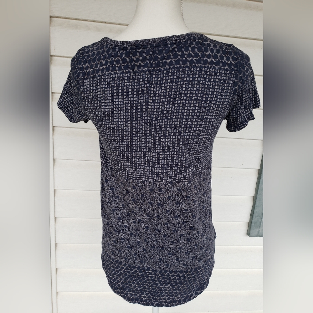 Lucky Brand Navy Blue Signature Style Top! - Picture 6 of 9